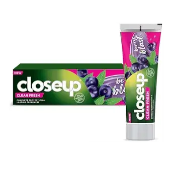 كلوس اب كلين فريش 75 مل بانتعاش التوت . close up clean fresh 75 ml berry blast